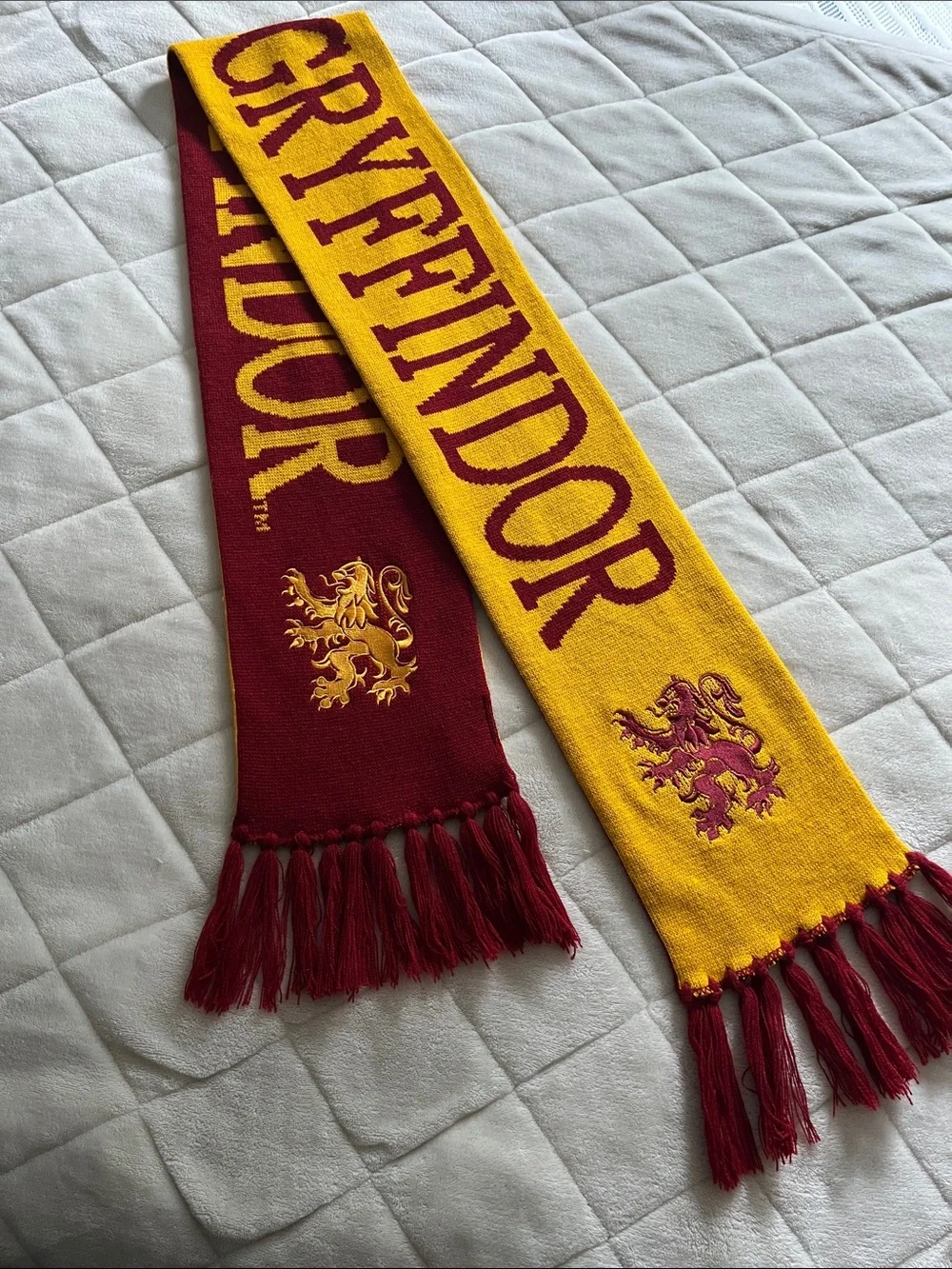 Harry Potter Knit Scarf in Gold and Maroon